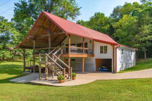 6645 Piney River Rd N, Bon Aqua, TN, 37025-3021 | Card Image