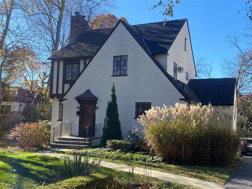 36 Farley Rd, Scarsdale, NY, 10583-1114 | Card Image