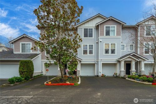17-23220 61st Pl S, Kent, WA, 98032-6490 | Card Image