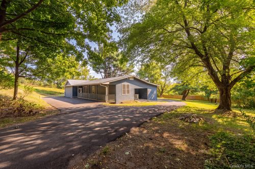 250 Sawkill Rd, Kingston, NY, 12401-1225 | Card Image