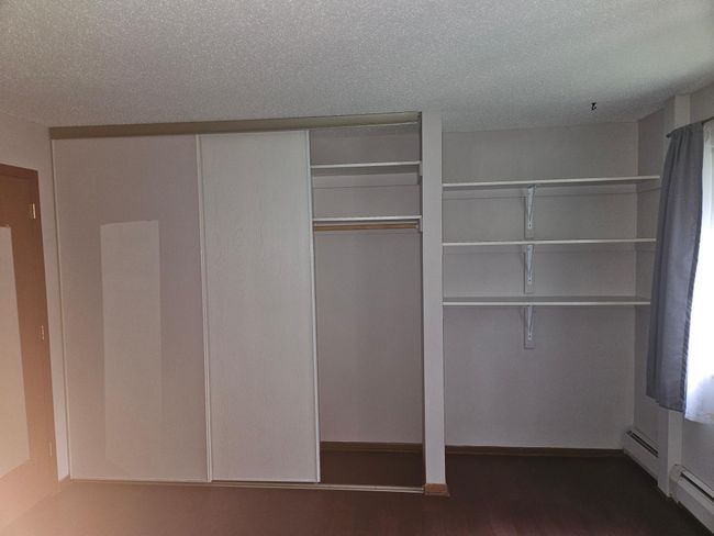 Built in shelves | Image 15