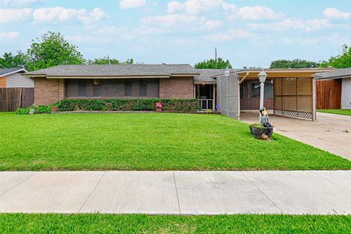 3705 Cranston Court E, Irving, TX, 75062 | Card Image