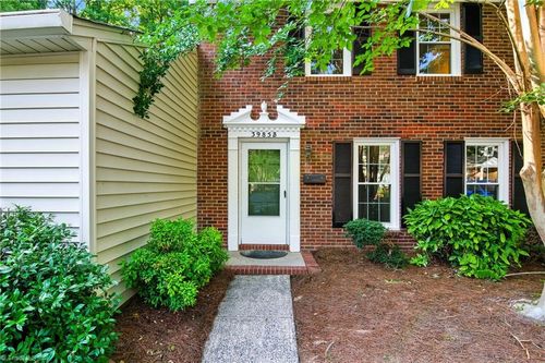 unit-b-3985 Valley Ct, Winston-Salem, NC, 27106-4397 | Card Image
