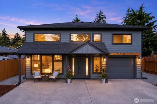 111 Tule Lake Rd E, Tacoma, WA, 98445-1545 | Card Image