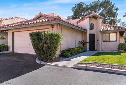 2701 Laguna Shores Ln, Las Vegas, NV, 89121-3935 | Card Image