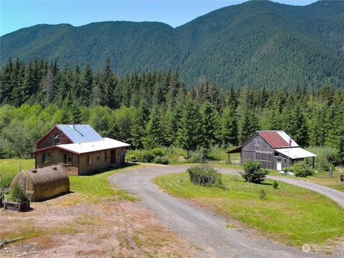 2660 Wildwood Rd, Quilcene, WA, 98376-9009 | Card Image