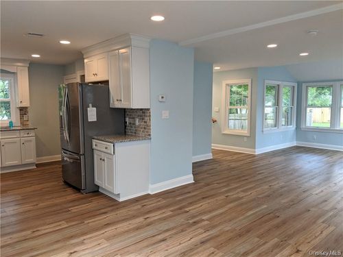 22 Wheeler Ave, Warwick, NY, 10990-1315 | Card Image