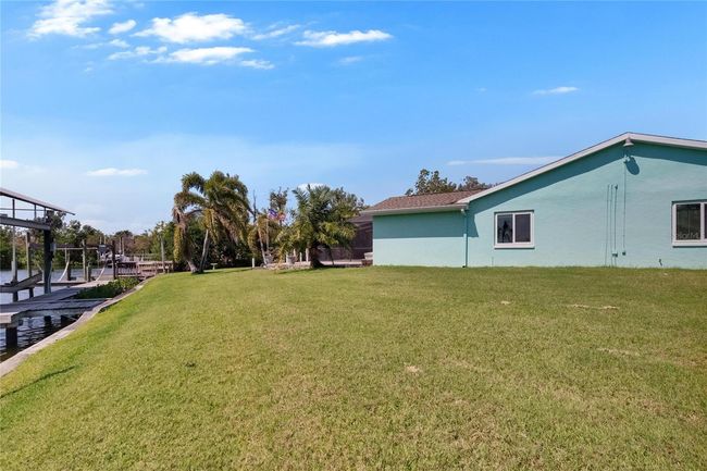 6530 Manila Palm Way, House other with 4 bedrooms, 2 bathrooms and null parking in APOLLO BEACH FL | Image 57