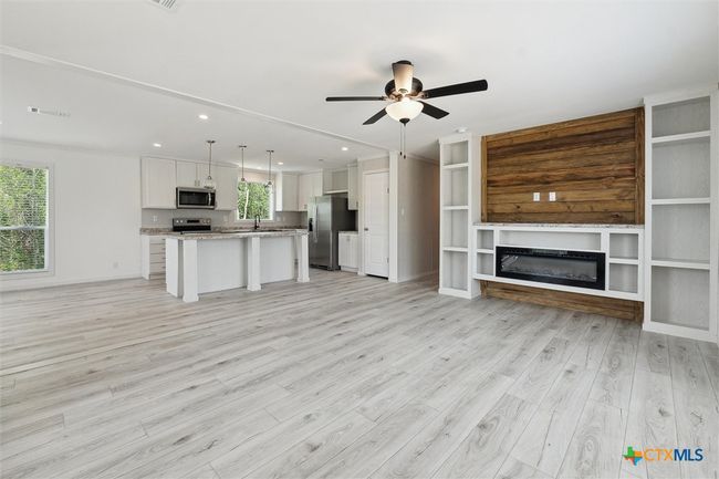 855 Roosevelt Rd, House other with 4 bedrooms, 2 bathrooms and null parking in Luling TX | Image 6