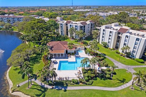 apt-g211-820 Lavers Cir, Delray Beach, FL, 33444-7846 | Card Image