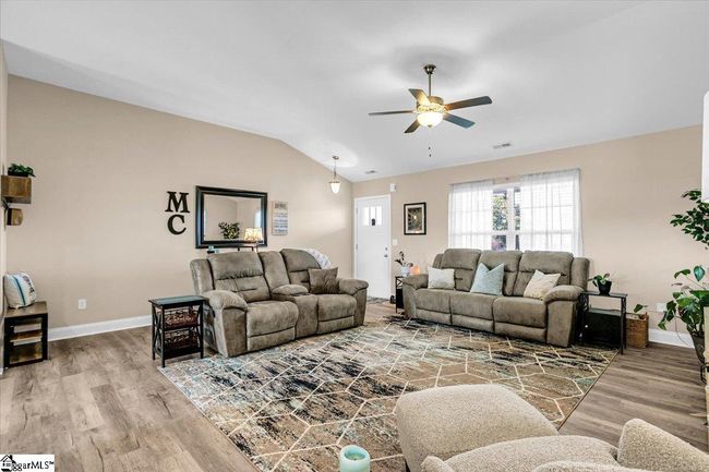 407 Braeburn Fields Ct, House other with 3 bedrooms, 2 bathrooms and 4 parking in Inman SC | Image 8