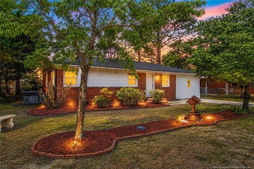1826 Wayne Ln, Fayetteville, NC, 28304-1533 | Card Image
