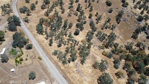 1 .., Squaw Valley, CA, 93675 | Card Image