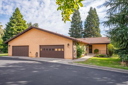 22044 Grove Circle, Red Bluff, CA, 96080 | Card Image