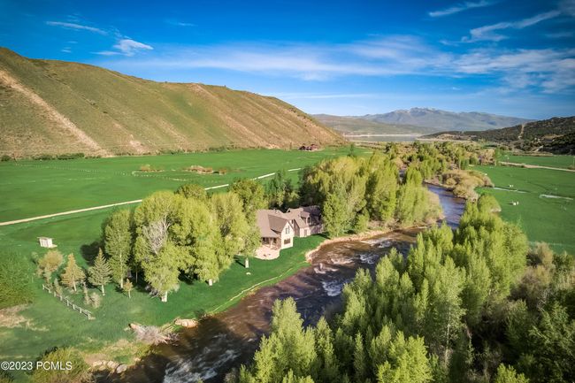 7050 River Valley Rd, Home with 5 bedrooms, 4 bathrooms and null parking in Peoa UT | Image 4