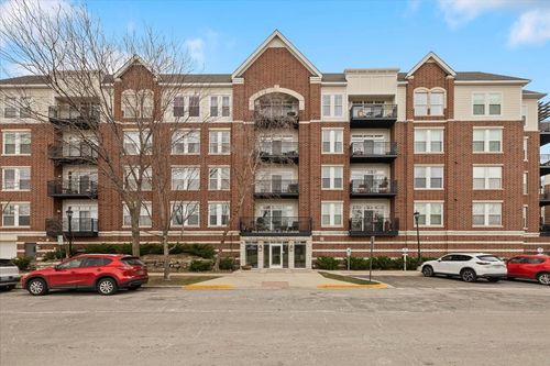 216-7757 Van Buren Street, Forest Park, IL, 60130 | Card Image