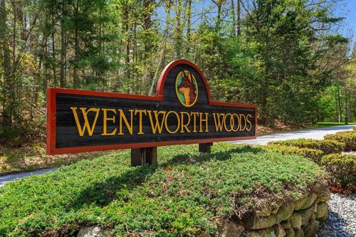 5 Wentworth Dr, Bedford, NH, 03110-4719 | Card Image