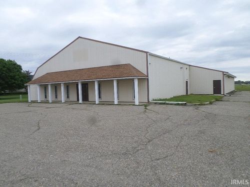 1202 E 4th St, Rochester, IN, 46975-9104 | Card Image