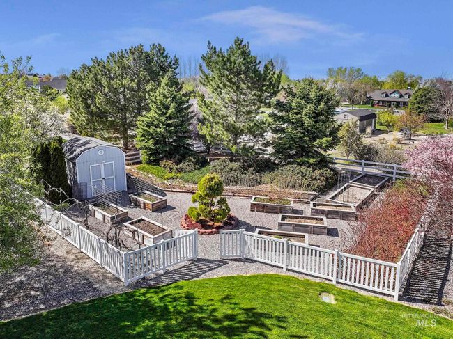 2554 E 3708 N, House other with 5 bedrooms, 4 bathrooms and 2 parking in Twin Falls ID | Image 38