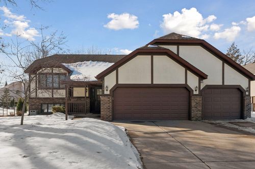 13518 Thrush St Nw, Andover, MN, 55304-3990 | Card Image