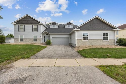 unit-c-4735 Westchester Dr Ne, Cedar Rapids, IA, 52402-7069 | Card Image