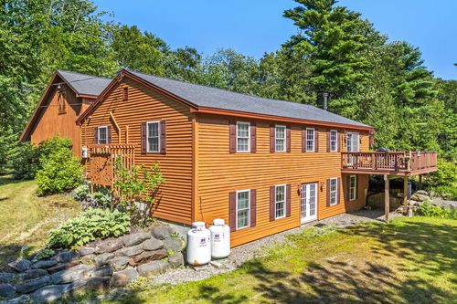 18 Wabenaki Dr, Northport, ME, 04849-3261 | Card Image