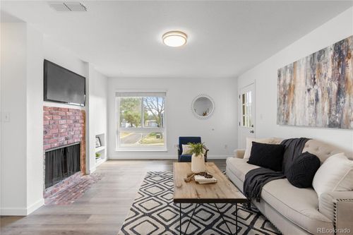 b08-2215 E Geddes Ave, Centennial, CO, 80122-1637 | Card Image