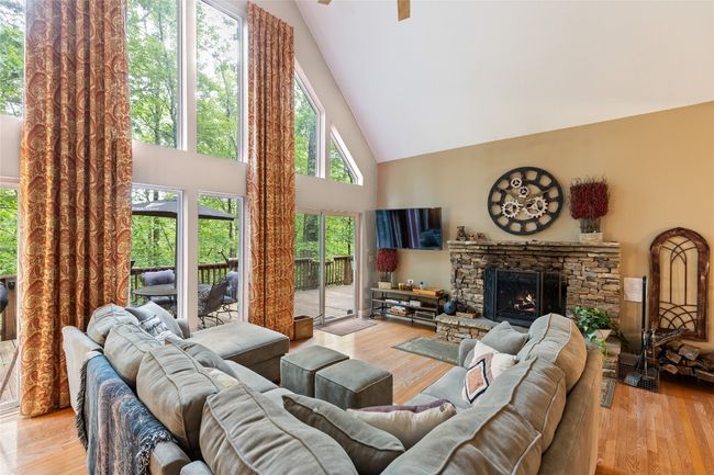 Virtually Renovated | Image 32