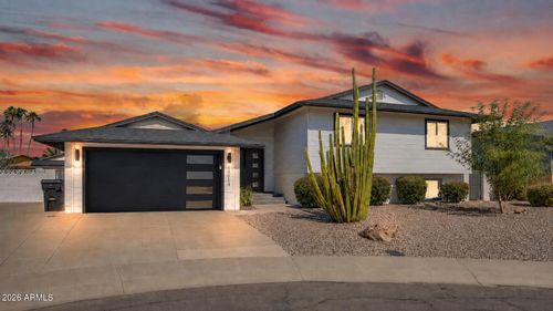 8614 E Monterey Way, Scottsdale, AZ, 85251-5018 | Card Image