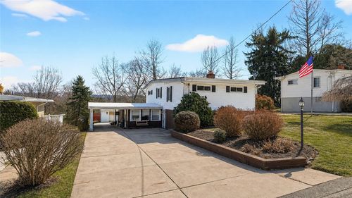 3604 Rosebriar Ave, Glenshaw, PA, 15116-1352 | Card Image