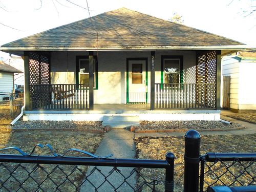 2803 Dubuque St, Davenport, IA, 52803-1143 | Card Image