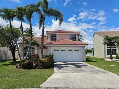 324 Sw 183rd Way, House other with 4 bedrooms, 2 bathrooms and null parking in Pembroke Pines FL | Image 1