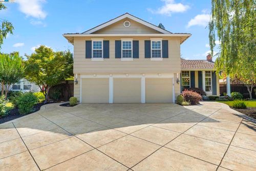 611 Lomond Cir, San Ramon, CA, 94583-2559 | Card Image
