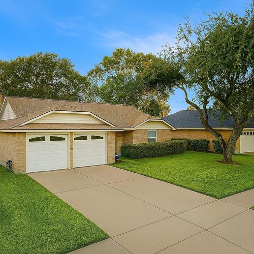 2002 Westwind Dr, Deer Park, TX, 77536-3963 | Card Image