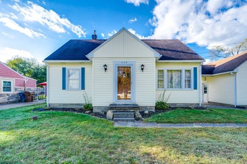 538 Melcher Ave, New Franklin, OH, 44319-2832 | Card Image