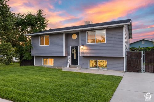 986 W 750 N, Orem, UT, 84057-3583 | Card Image