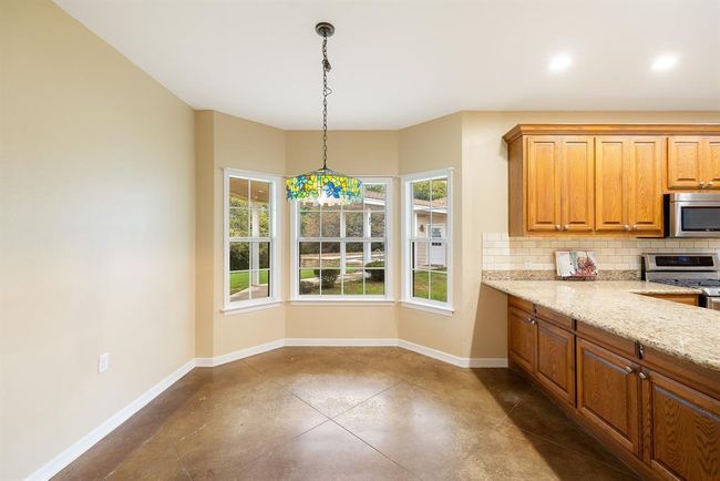 10565 N Highway 77, House other with 3 bedrooms, 3 bathrooms and 4 parking in Lexington TX | Image 11