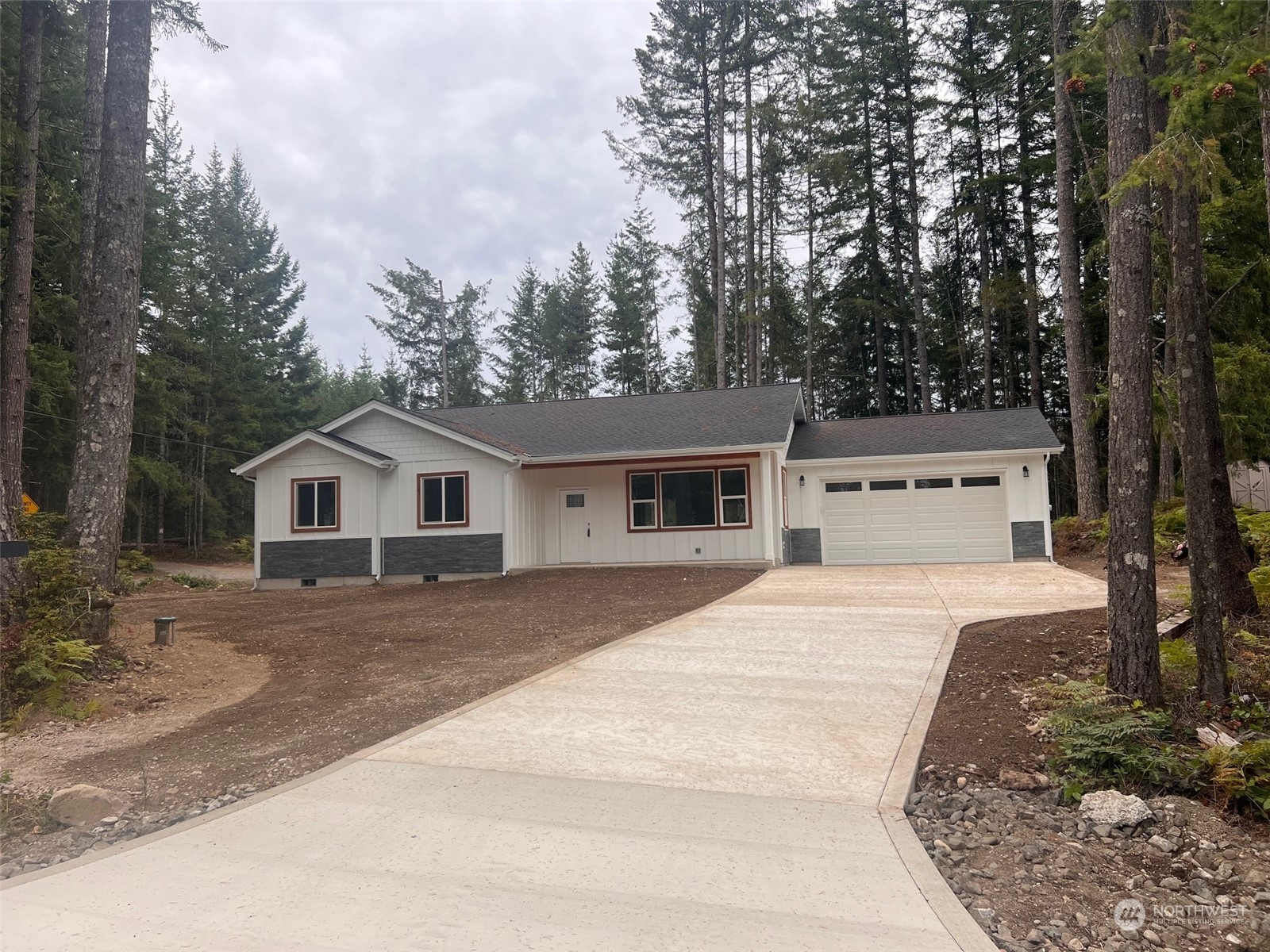 Burchard Dr, Port Orchard, WA 98367