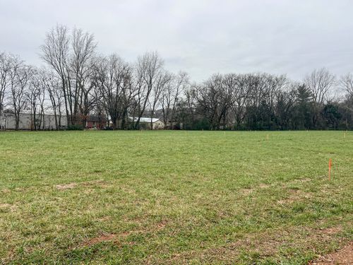 243 W Jefferson Pike, Murfreesboro, TN, 37129-7736 | Card Image