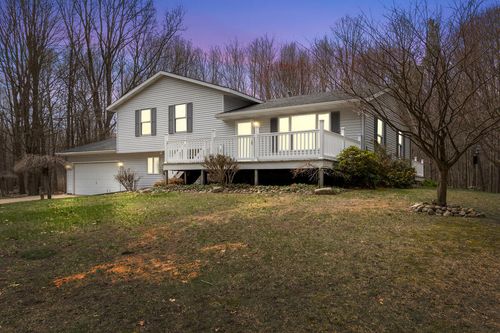 2902 63rd St, Fennville, MI, 49408-9606 | Card Image