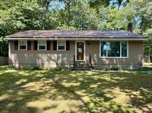 38 Colchester Point Rd, Colchester, VT, 05446-7052 | Card Image