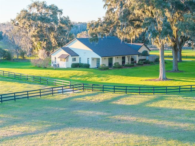 1609 Nw 114 Th Loop, Home with 3 bedrooms, 5 bathrooms and null parking in OCALA FL | Image 10