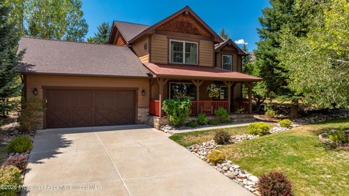 815 Clubhouse Dr, New Castle, CO, 81647-8506 | Card Image