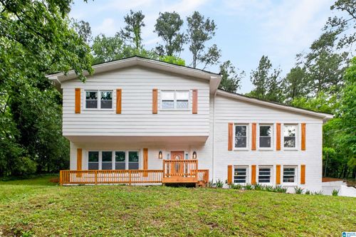 3633 Leslie Ann Rd, Vestavia, AL, 35243-4601 | Card Image