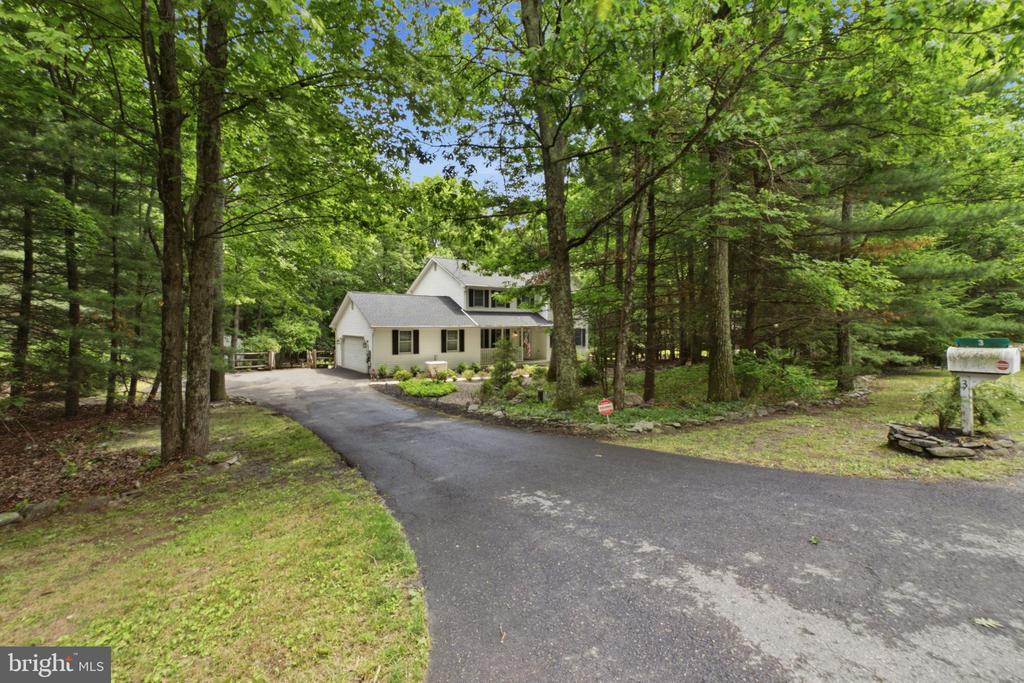 Residential in SAYLORSBURG 5