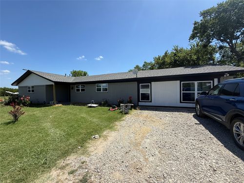 102 N Cedar St, Celeste, TX, 75423-2100 | Card Image