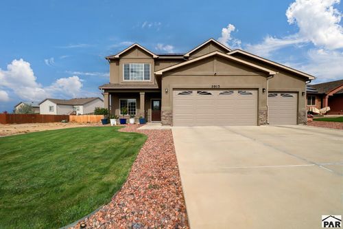5913 Harper Ln, Pueblo, CO, 81008-2036 | Card Image