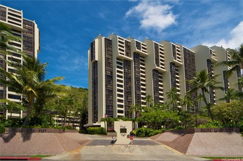 1-7c-511 Hahaione St, Honolulu, HI, 96825-1405 | Card Image