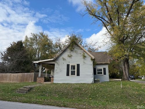 214 E Washington St, Chandler, IN, 47610-9528 | Card Image