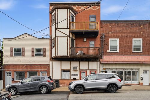 433 Cavitt Ave, Trafford, PA, 15085-1086 | Card Image